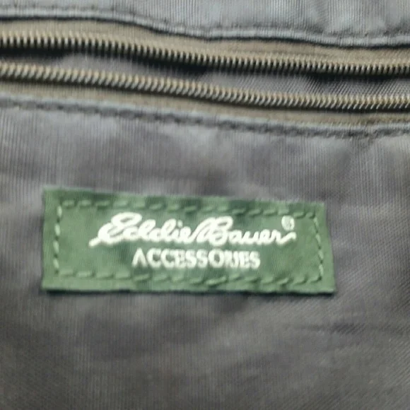EDDIE BAUER l Quilted Accessories Bag B6 - Picture 2 of 5